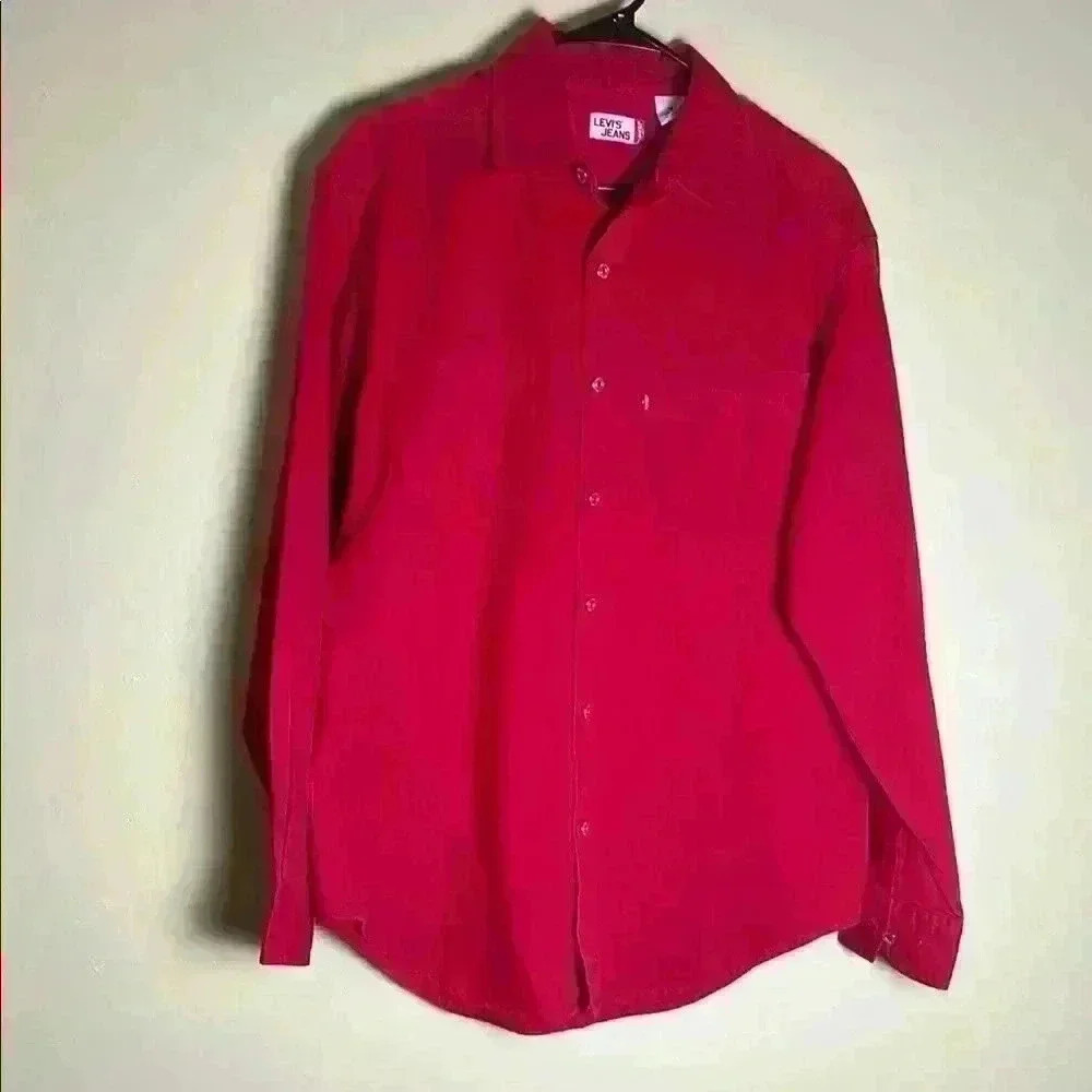 Levi’s vintage Y2K ,career, working, professional ,office jeans men red shirt.